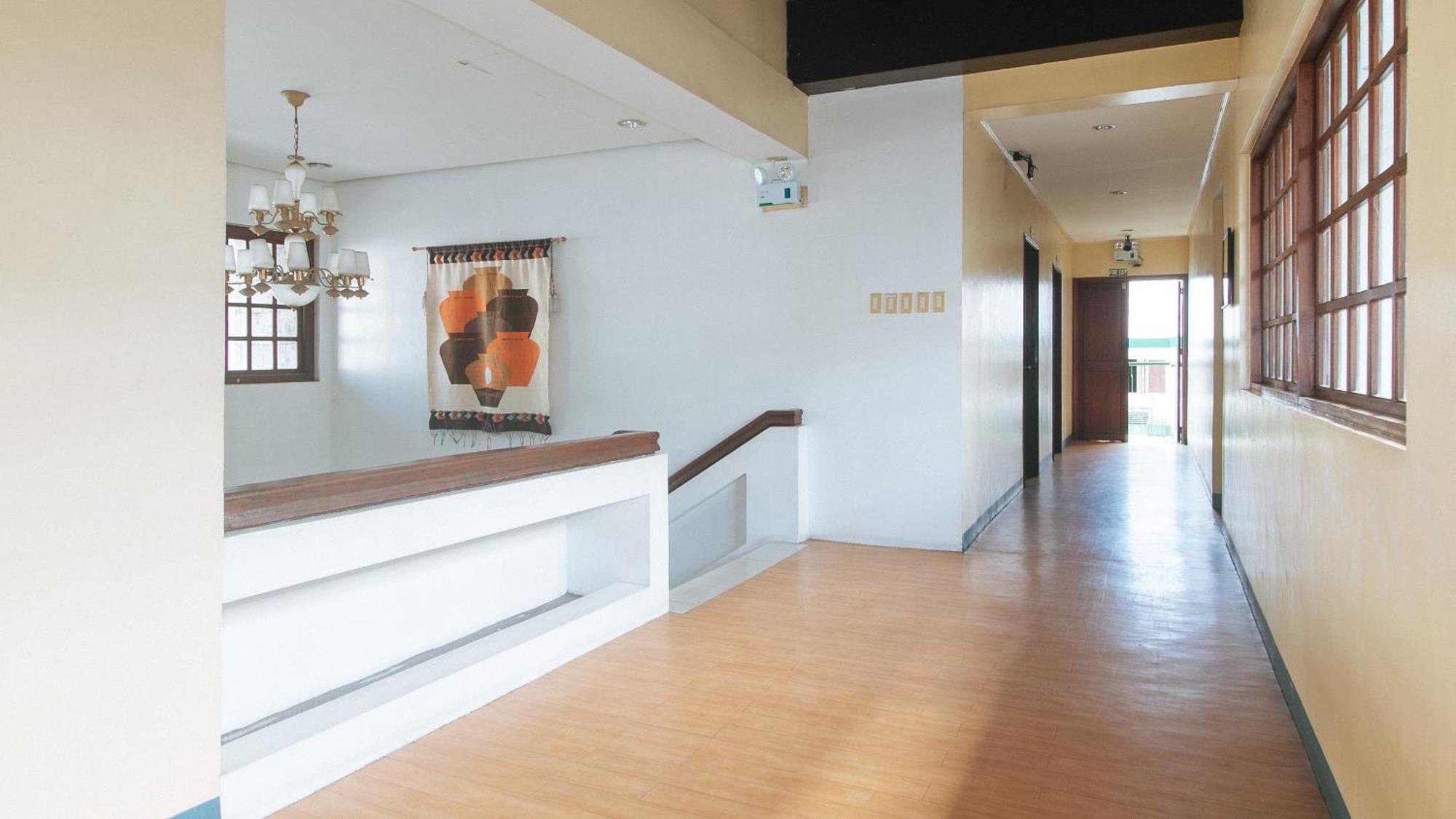 Bliss Hotel Dau Mabalacat Eksteriør bilde