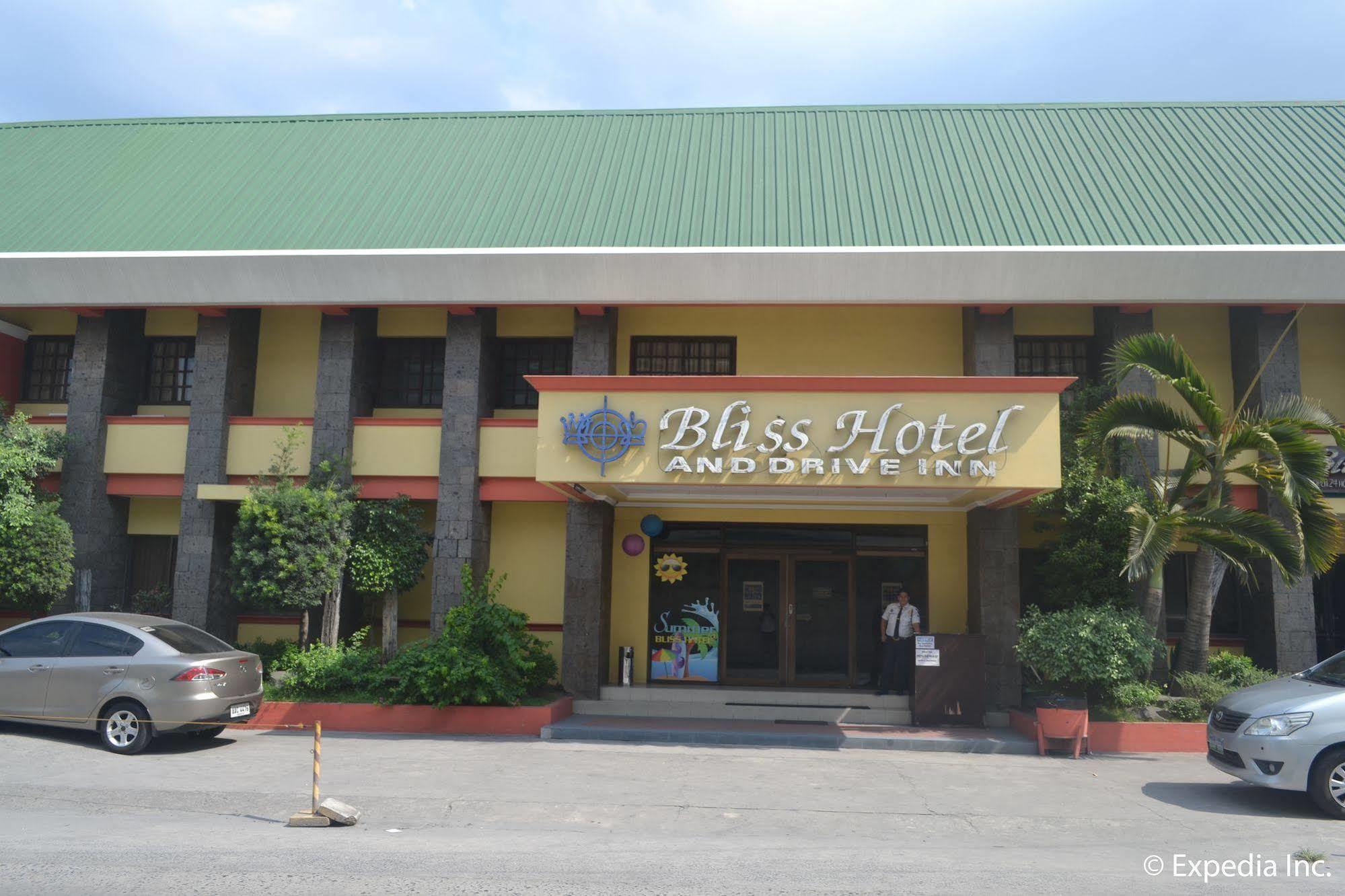 Bliss Hotel Dau Mabalacat Eksteriør bilde