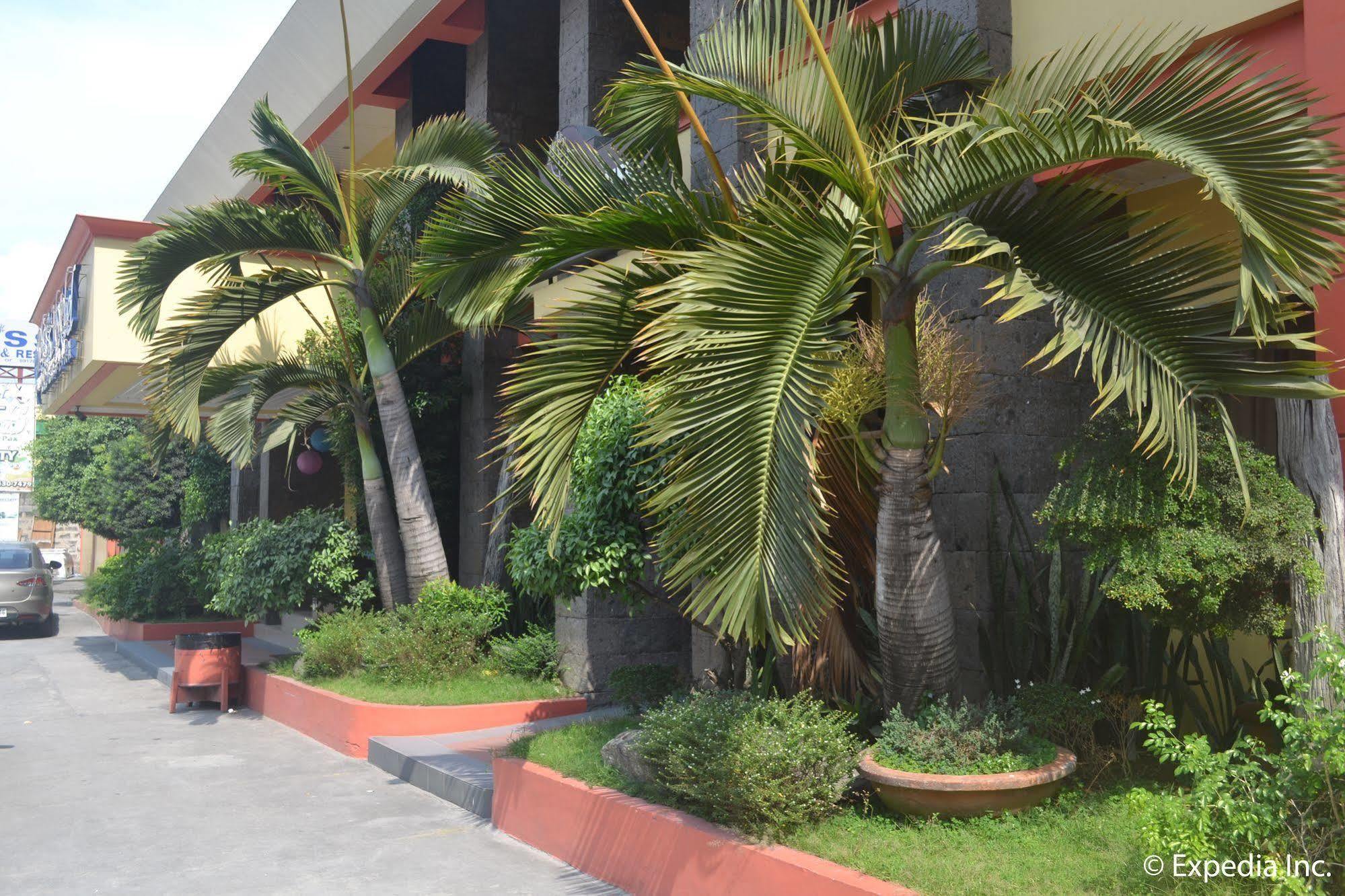 Bliss Hotel Dau Mabalacat Eksteriør bilde